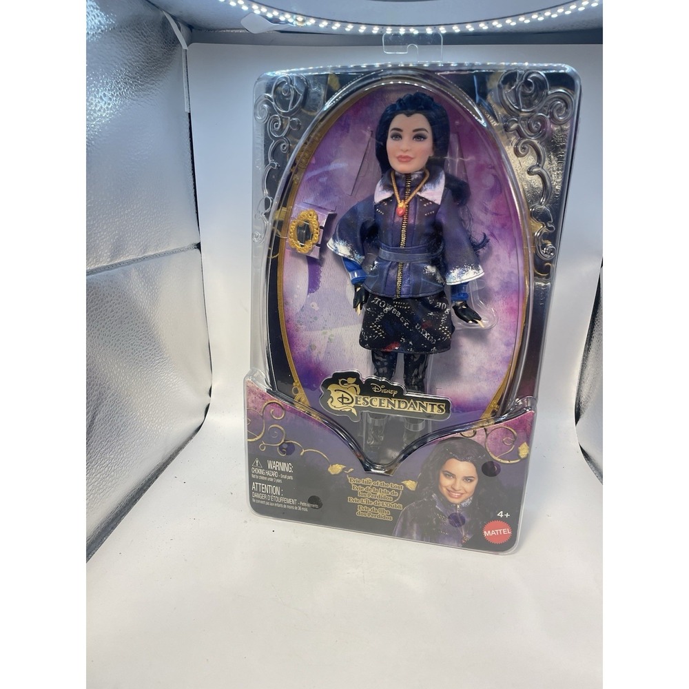 Disney 11" Descendants ~ Evie 10th Anniversary Doll New! Isle of the Lost ~ New